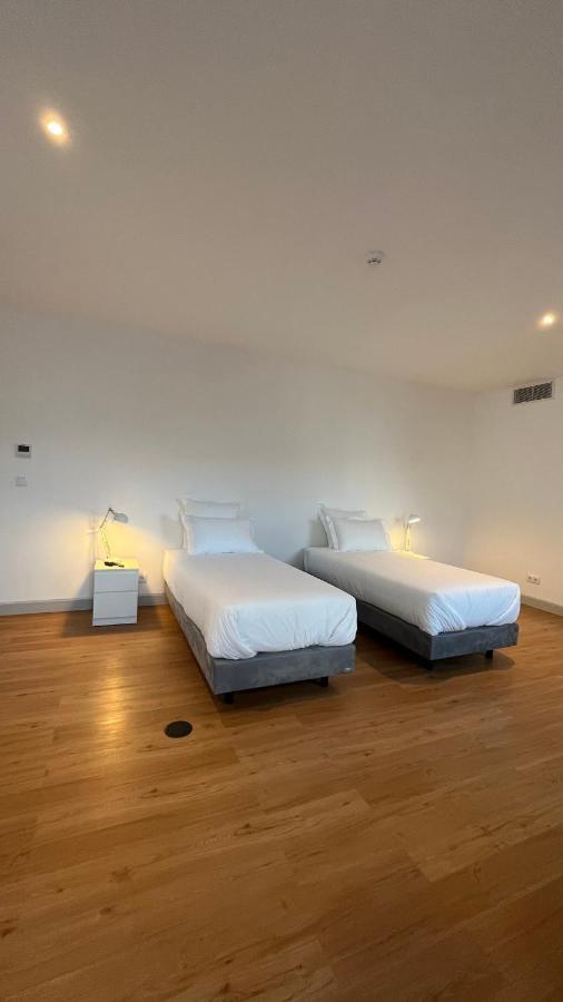 Matriz 55, Hostel & Suites Понта-Делгада Экстерьер фото