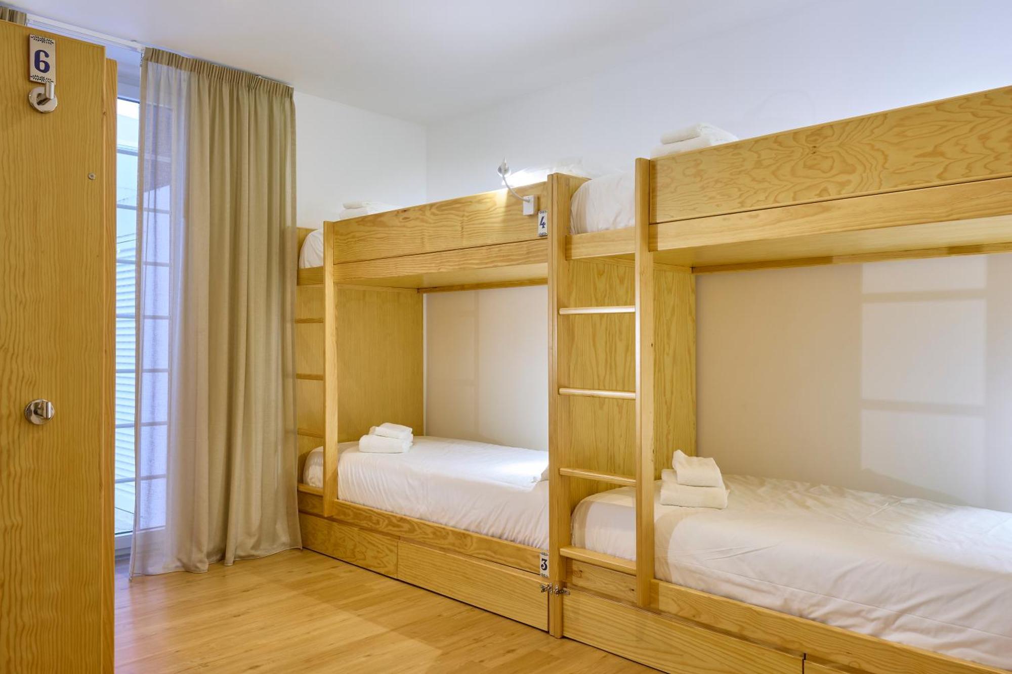 Matriz 55, Hostel & Suites Понта-Делгада Экстерьер фото