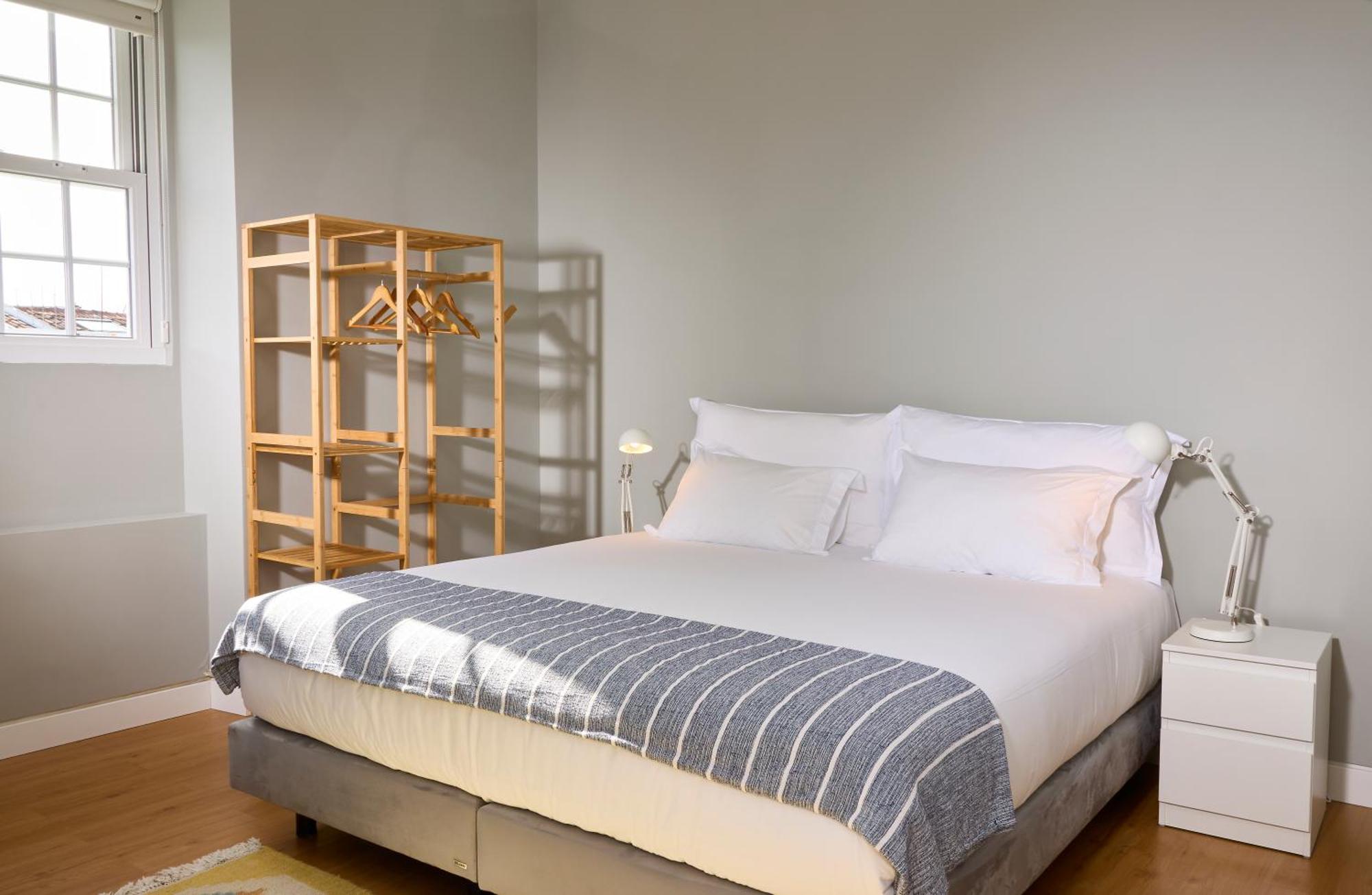 Matriz 55, Hostel & Suites Понта-Делгада Экстерьер фото
